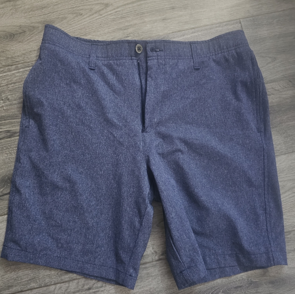 Men Under Armor shorts